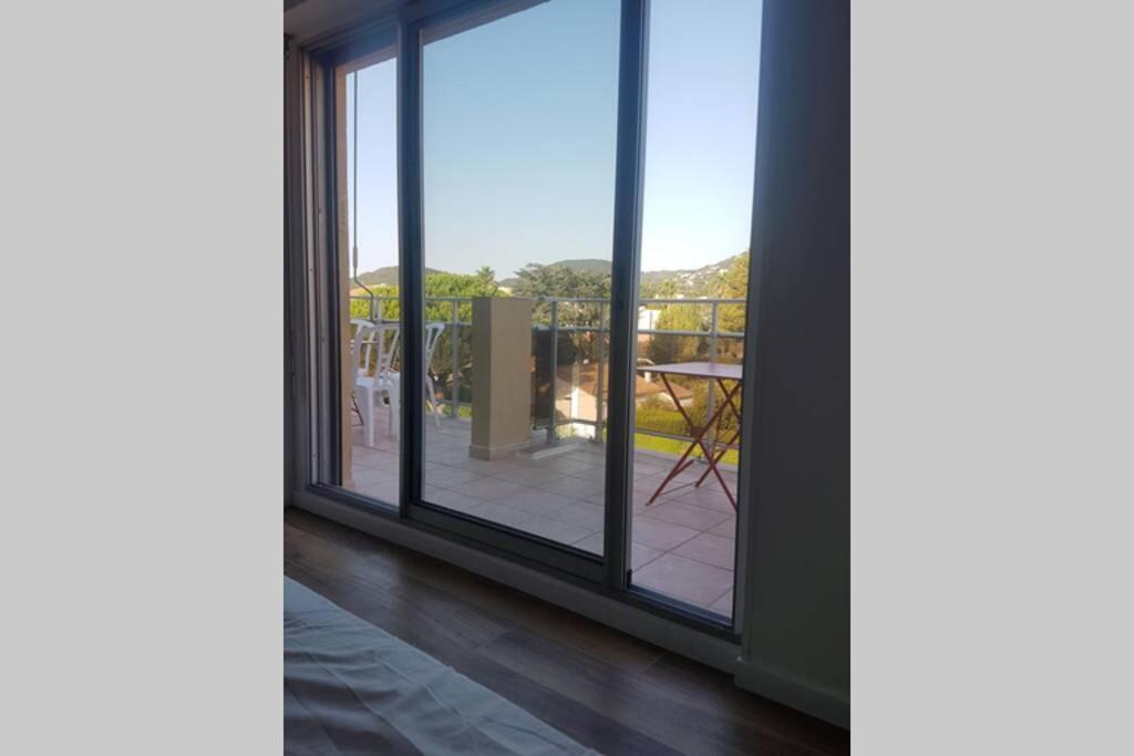 Appartement Deux Pieces , Climatise, Terrase, Cavalaire Zewnętrze zdjęcie